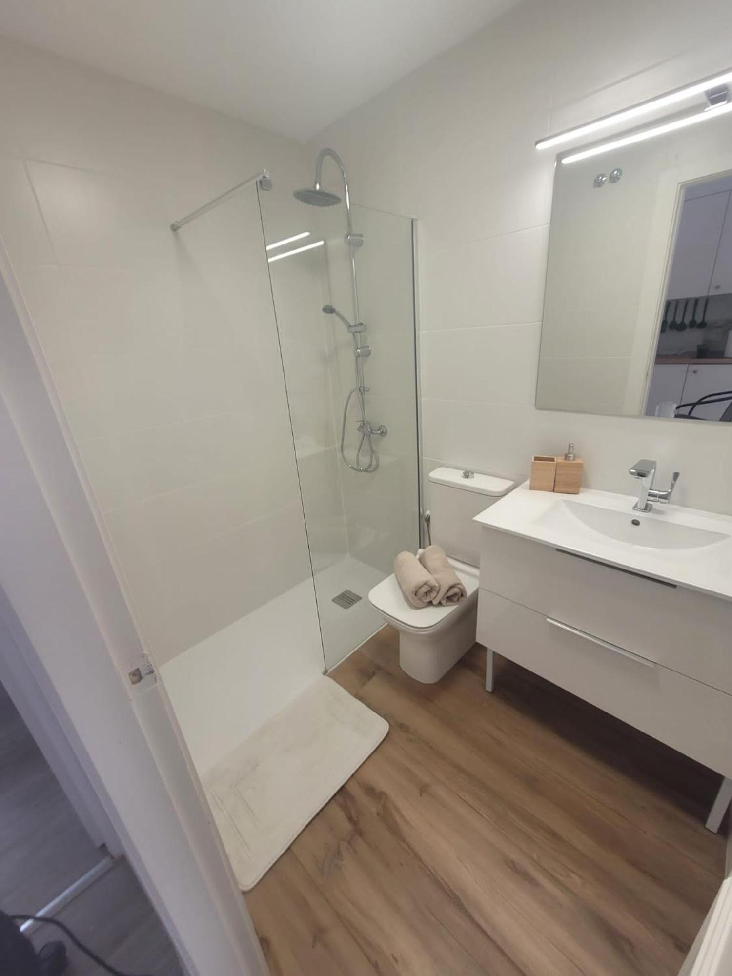 Przytulny Apartament 100M Od Plazy Торевиеха Екстериор снимка