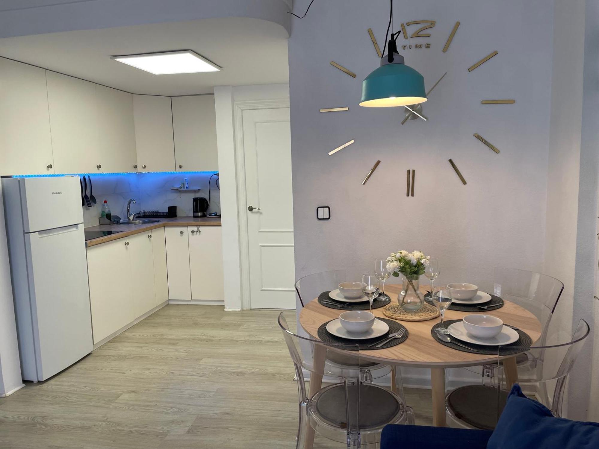 Przytulny Apartament 100M Od Plazy Торевиеха Екстериор снимка